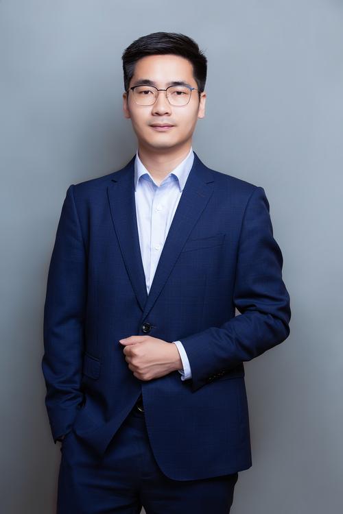 白发林 创意策略总监